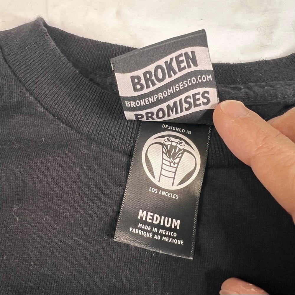 Broken Promises T-Shirt Sz Medium “You Say I Am A Demo Double-Sided Tee L030225 - Picture 3 of 8
